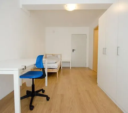 Vandrerhjem Meljska *